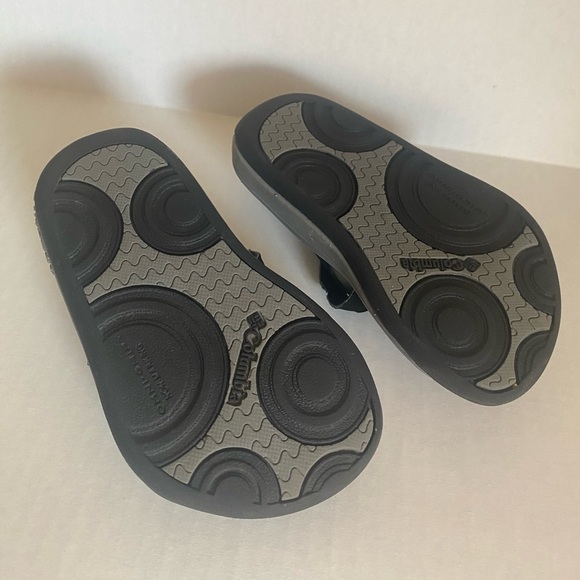 Columbia Toddler Strap Sandals - Black/Gray - Sz 8 - Picture 4 of 5